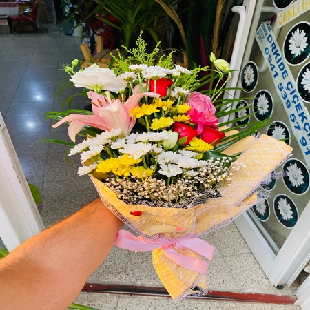 Buket Karışık Papatya-Kırmızı Gül ve Lilyum